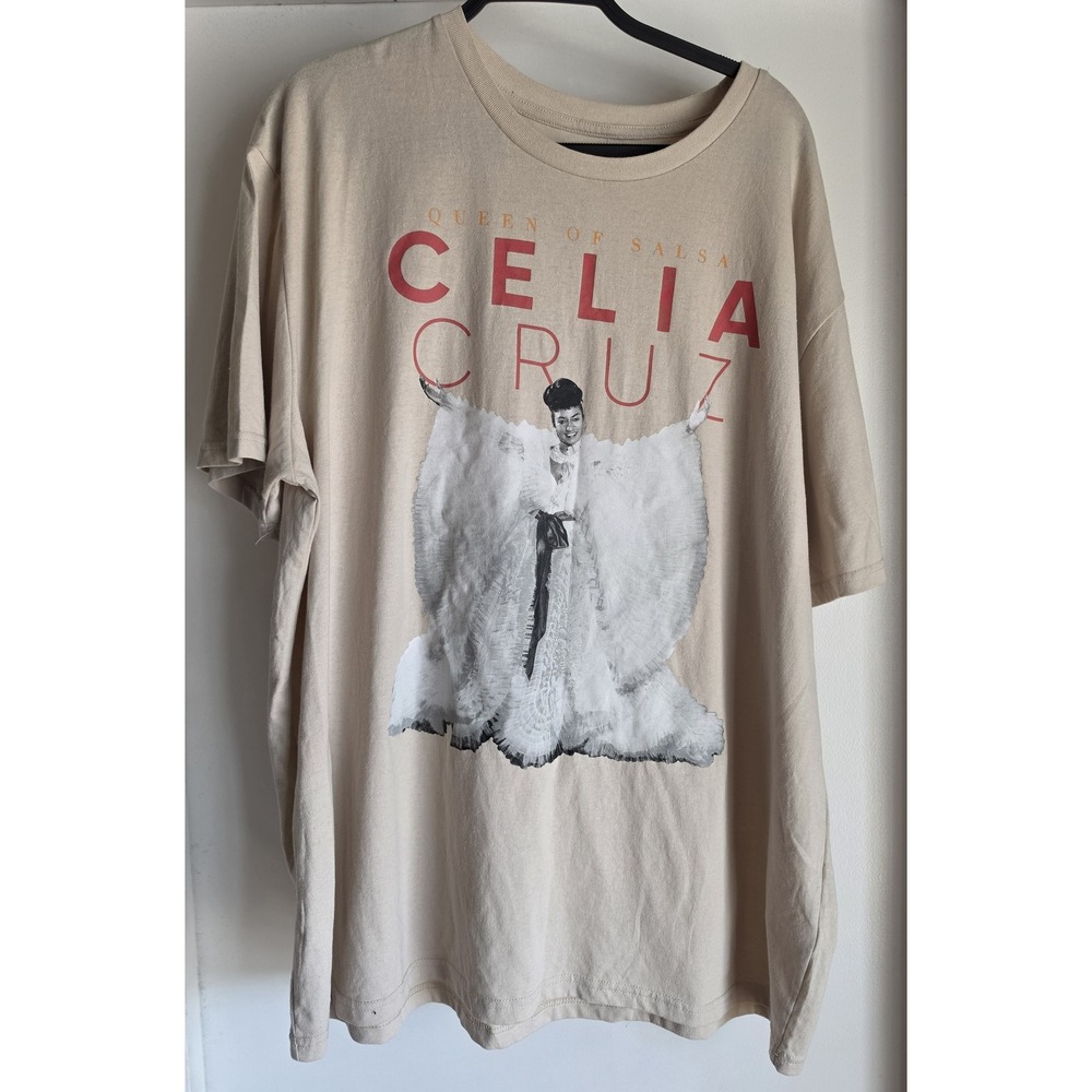 NWT Celia Cruz T-Shirt 2X Beige Graphic Print Crew Neck Short Sleeve Unisex Tee
